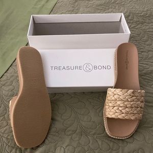 New!!  Treasure & Bond Women’s Sandals, brand new, size 6.5